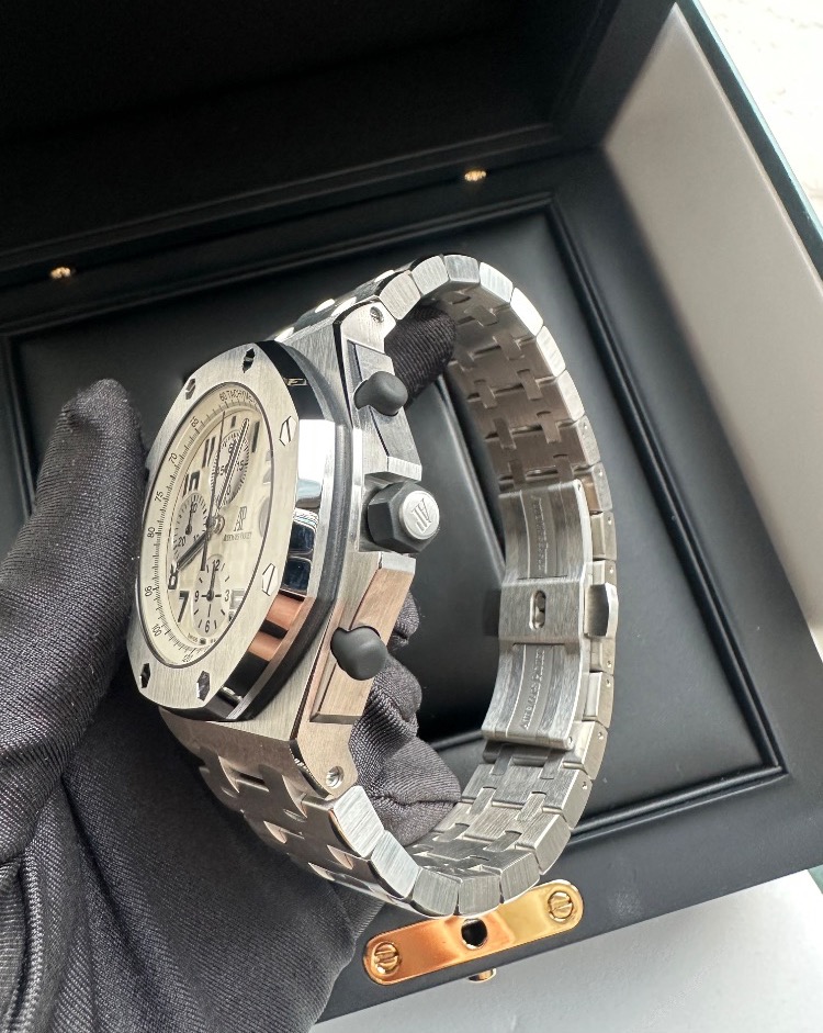 Часы AUDEMARS PIGUET Royal Oak Offshore Chronograph 26170ST.OO.D091CR.01