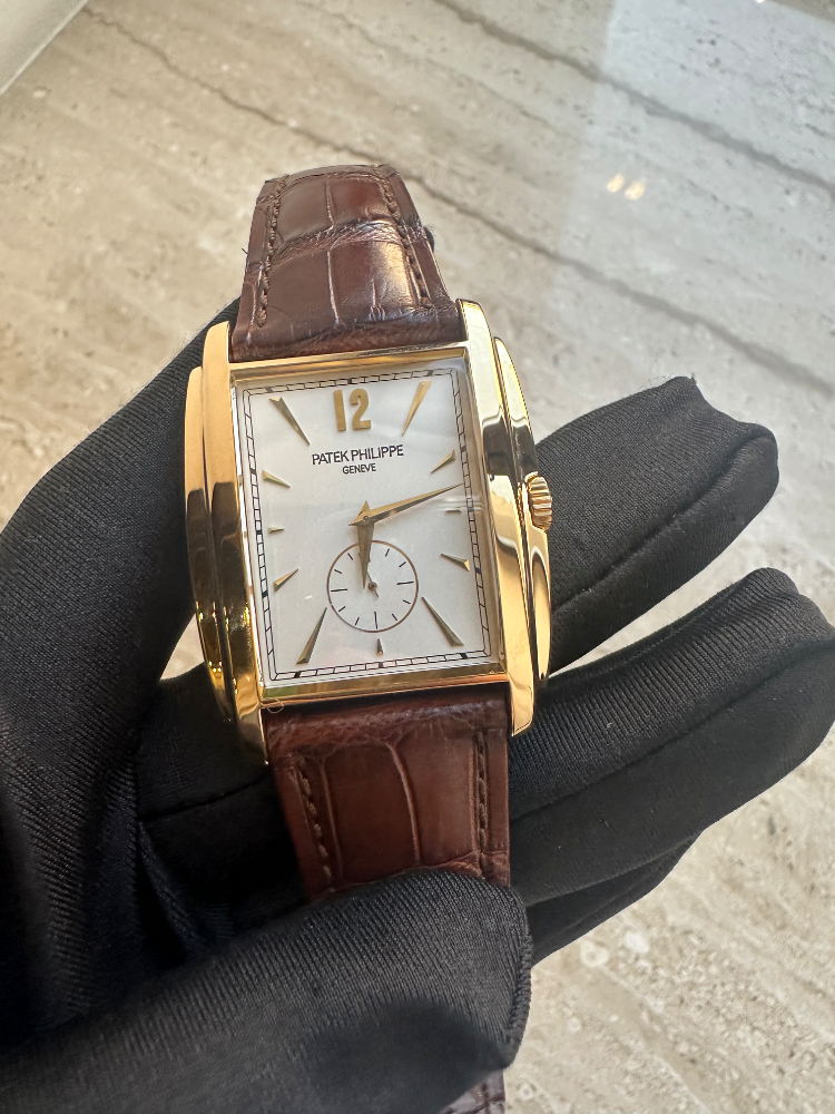 Часы Patek Philippe Gondolo 5124J-001