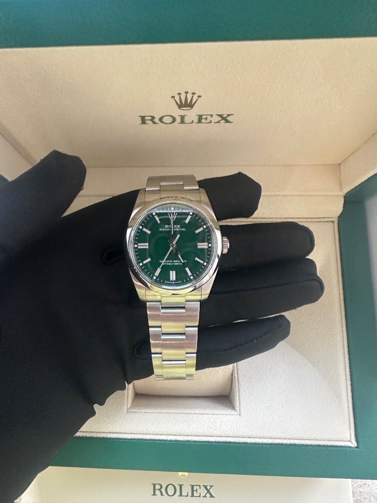 Часы Rolex Oyster Perpetual 36mm 126000-0005