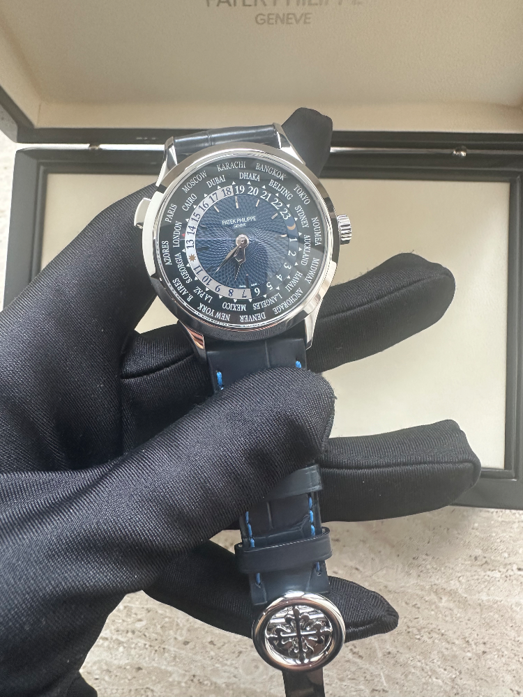 Часы Patek Philippe Complications World Time 5230P-001