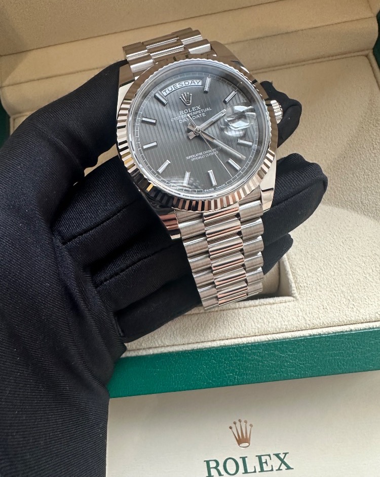 Часы Rolex Day-Date 40mm 228239-0002 WHITE GOLD