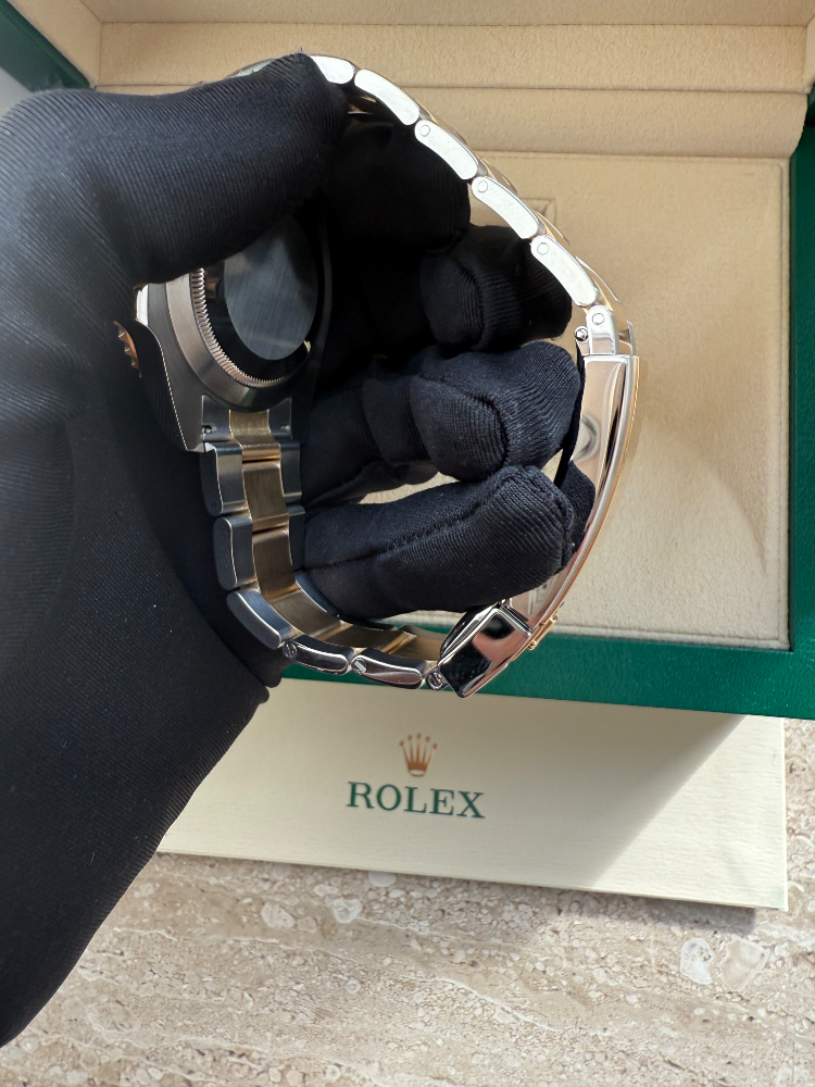Часы Rolex Submariner Steel and Yellow gold 116613LB