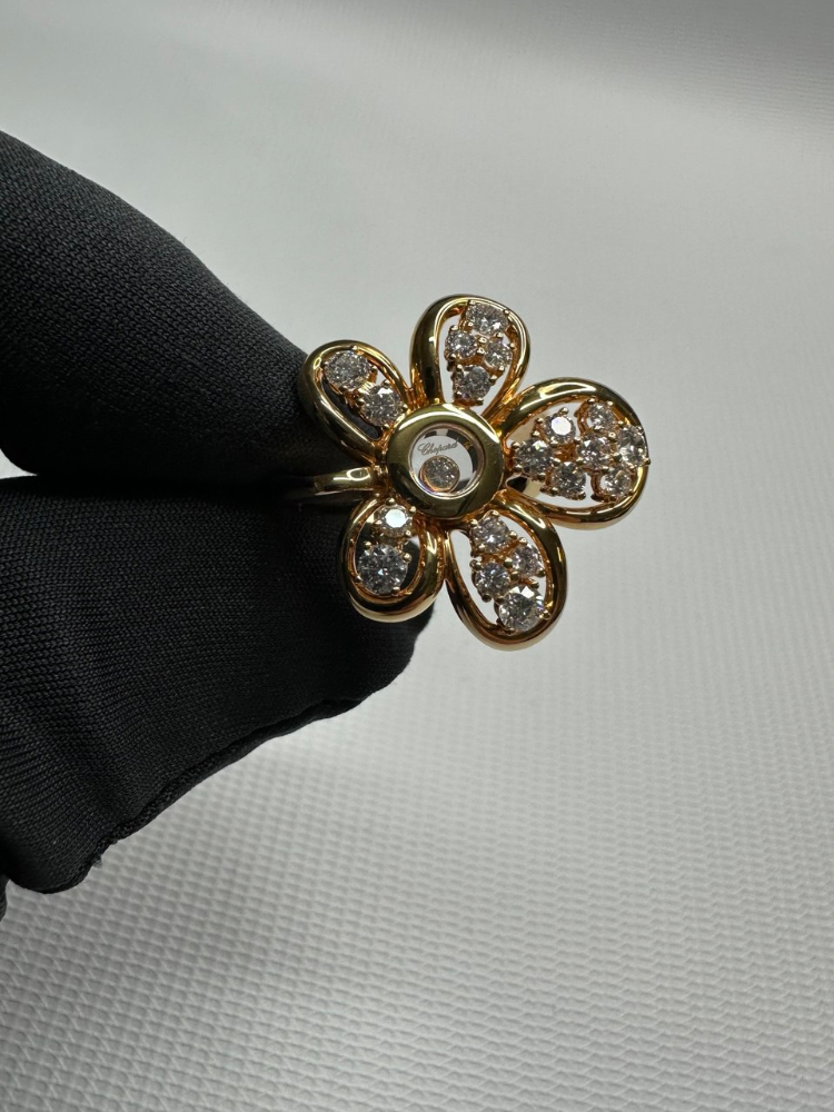 Кольцо Chopard HAPPY DIAMONDS JOAILLERIE 829447-5112