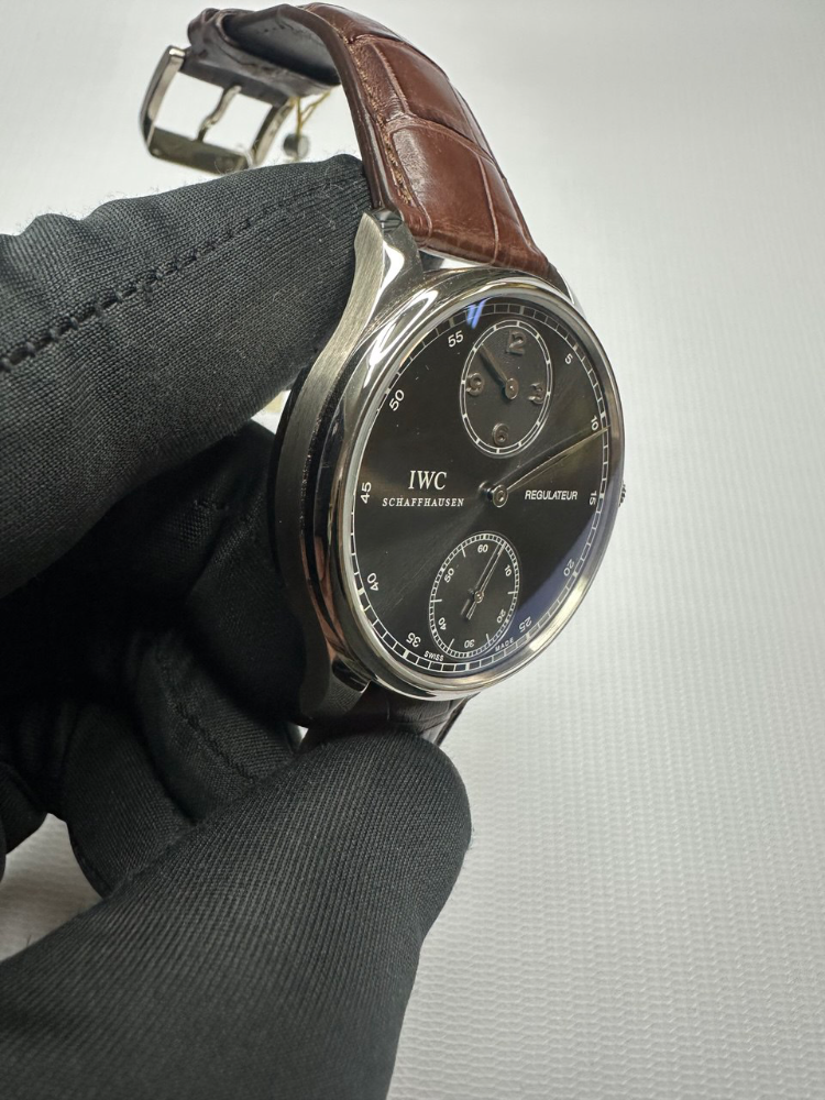 Часы IWC PORTUGUESE REGULATEUR WHITE GOLD IW544404