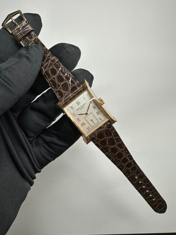 Часы Patek Philippe Pagoda 5500-J