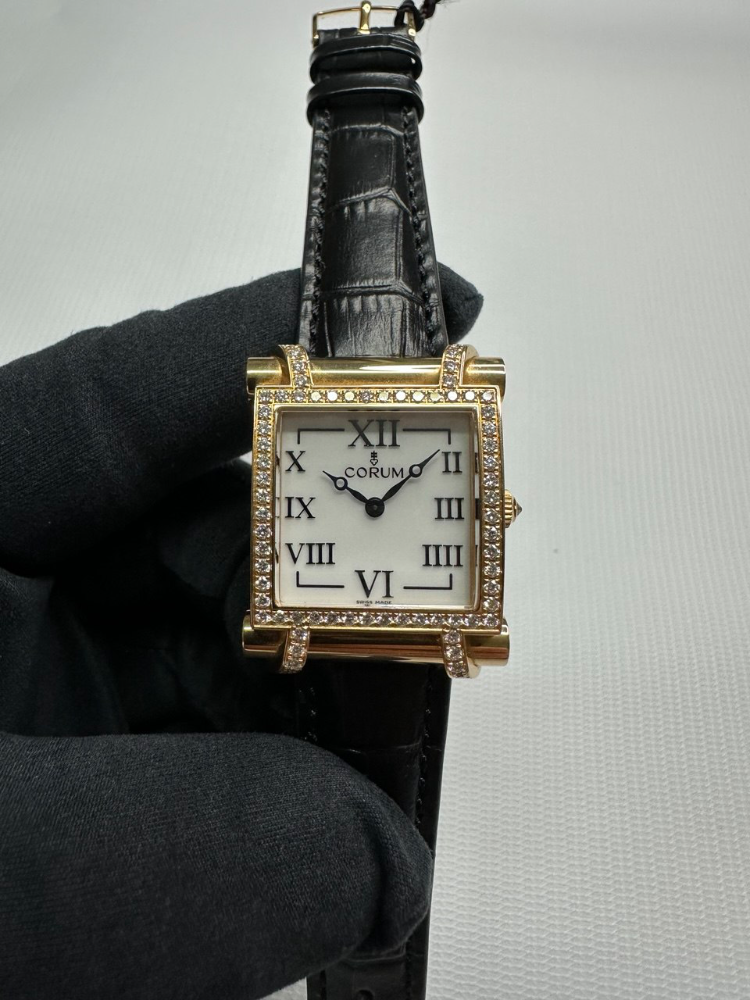 Часы Corum ANTIKA