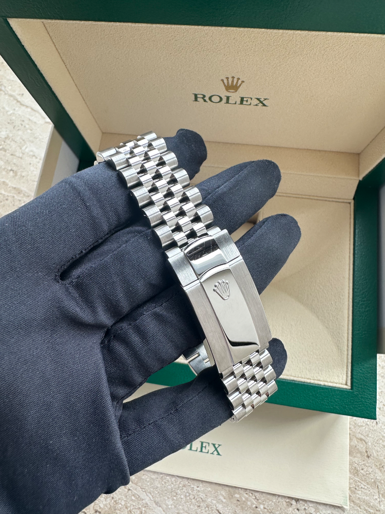 Часы Rolex Sky-Dweller 42mm Steel and White Gold 326934-0004