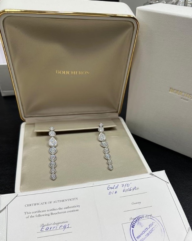 Серьги Boucheron Serpent bohème pendant earrings JCO01447