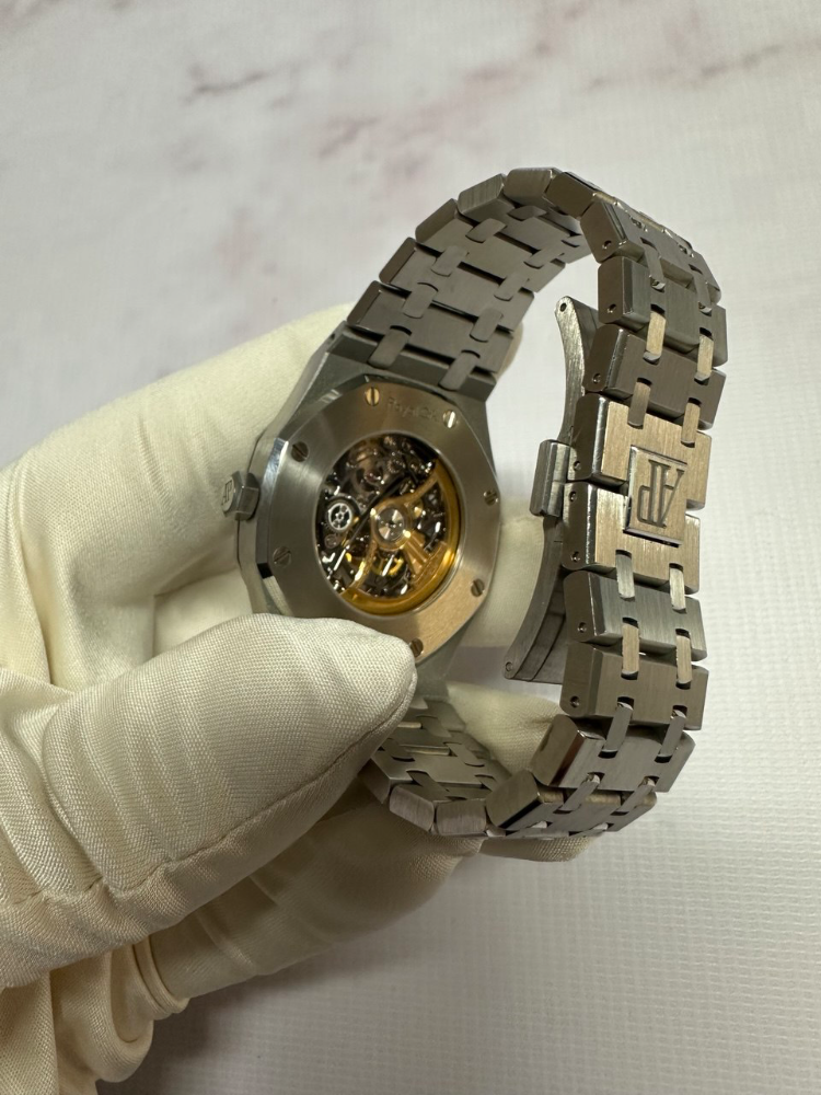 Часы AUDEMARS PIGUET ROYAL OAK DOUBLE BALANCE WHEEL OPENWORKED 15407ST.OO.1220ST.01