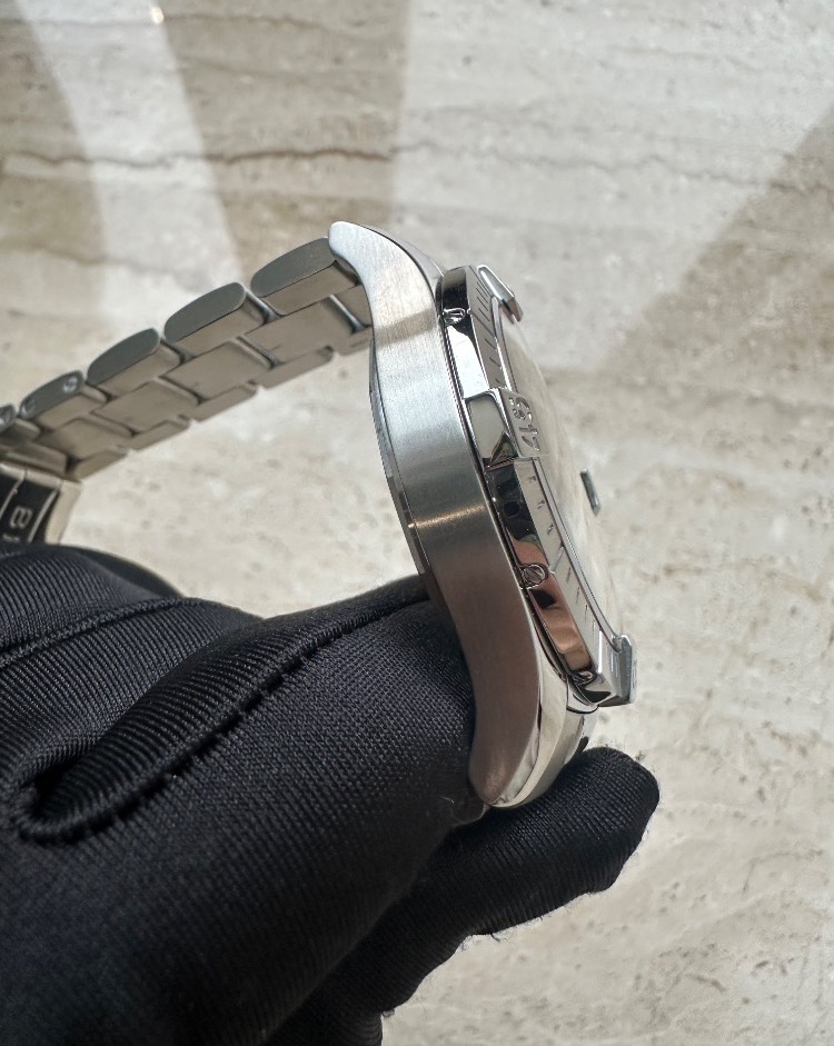 Часы Breitling AVENGER AUTOMATIC 43mm A17318101C1A1