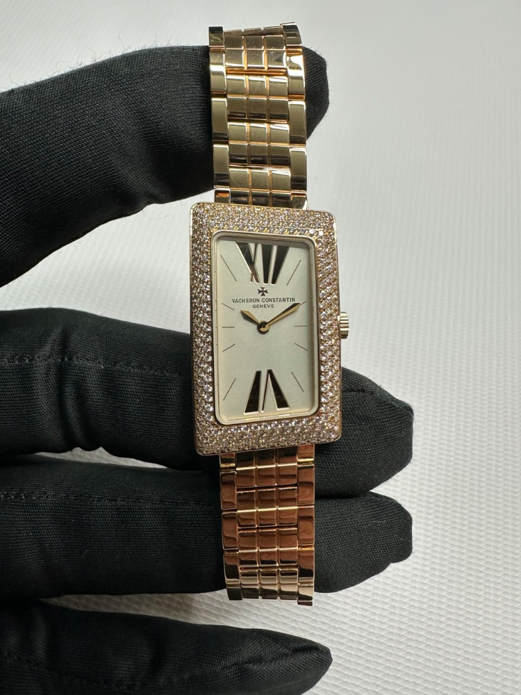 Часы Vacheron Constantin 1972 Cambree Small Model Paved Gold Bracelet 25515/U01R-9254