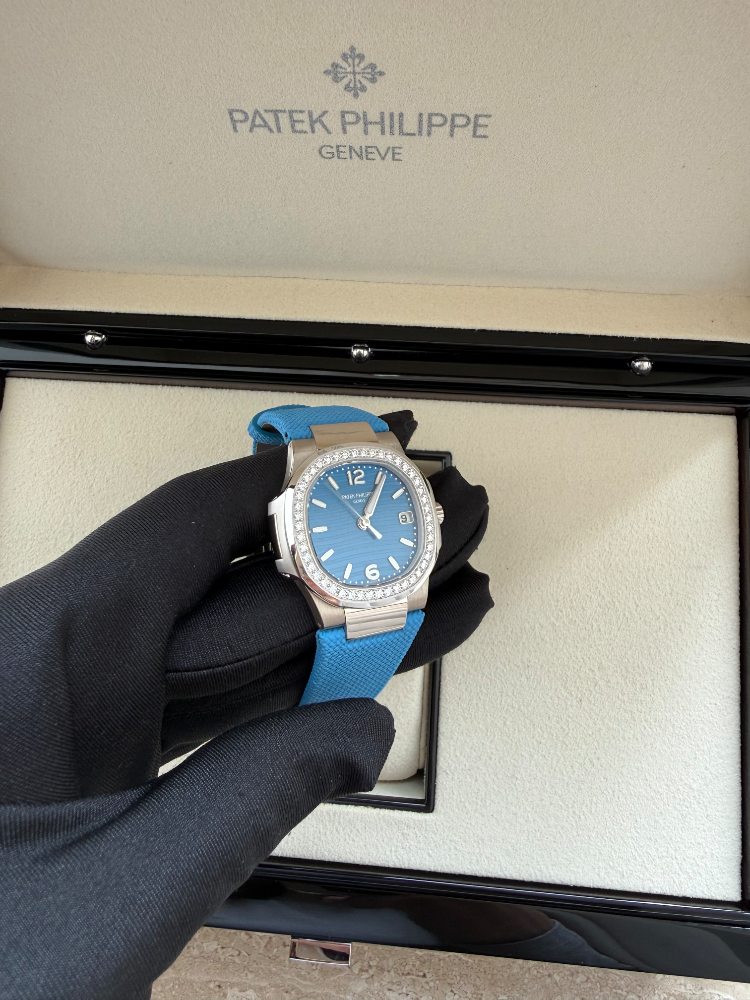 Часы Patek Philippe NAUTILUS LADY 7010G-013