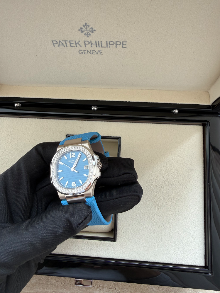 Часы Patek Philippe NAUTILUS LADY 7010G-013