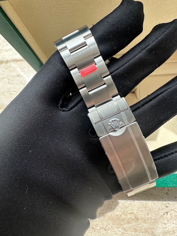 Часы Rolex Submariner Date Oyster Perpetual 126610LV-0002