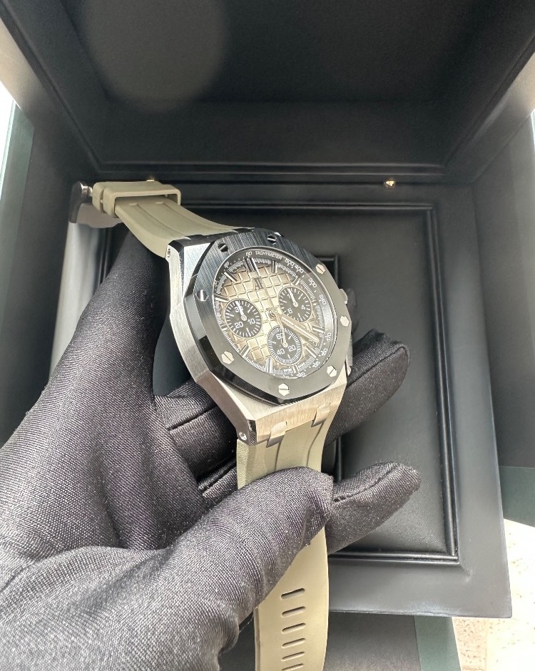 Часы AUDEMARS PIGUET Royal Oak Offshore Chronograph 43 mm 26420SO.OO.A600CA.01