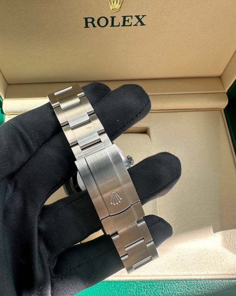 Часы Rolex Oyster Perpetual 41 mm Steel 124300-0006