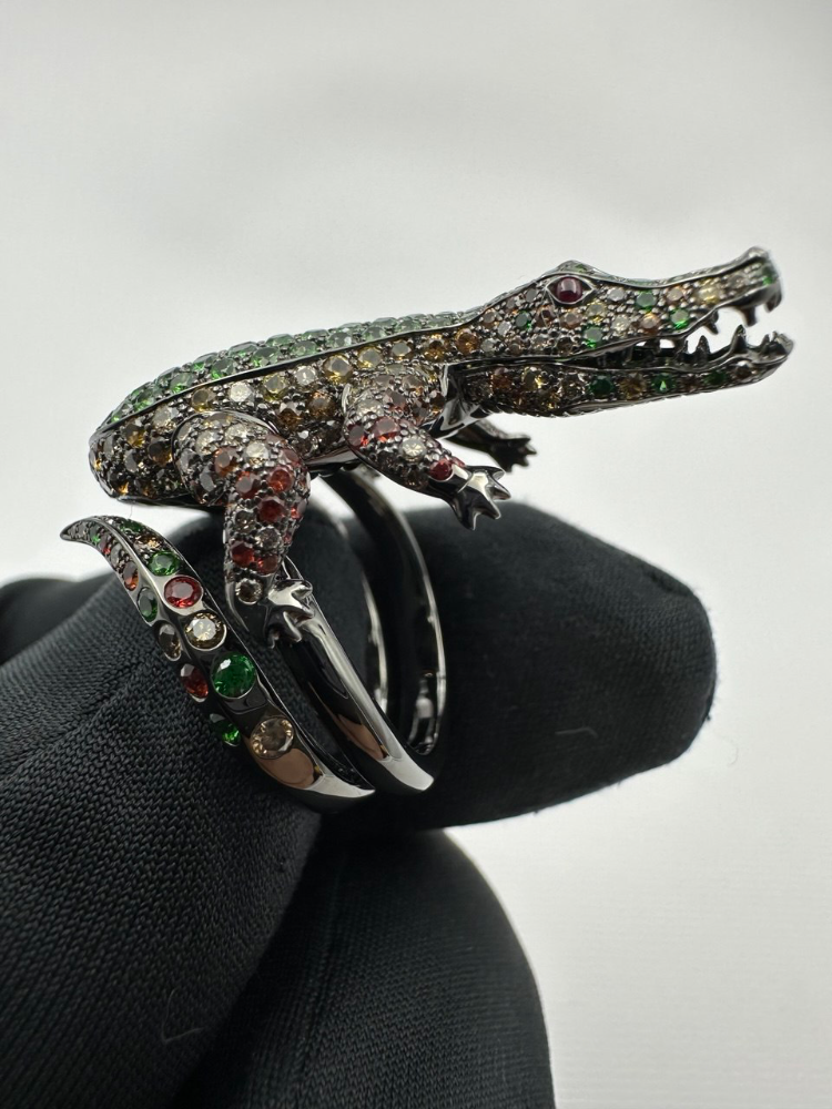 Кольцо Boucheron Animal