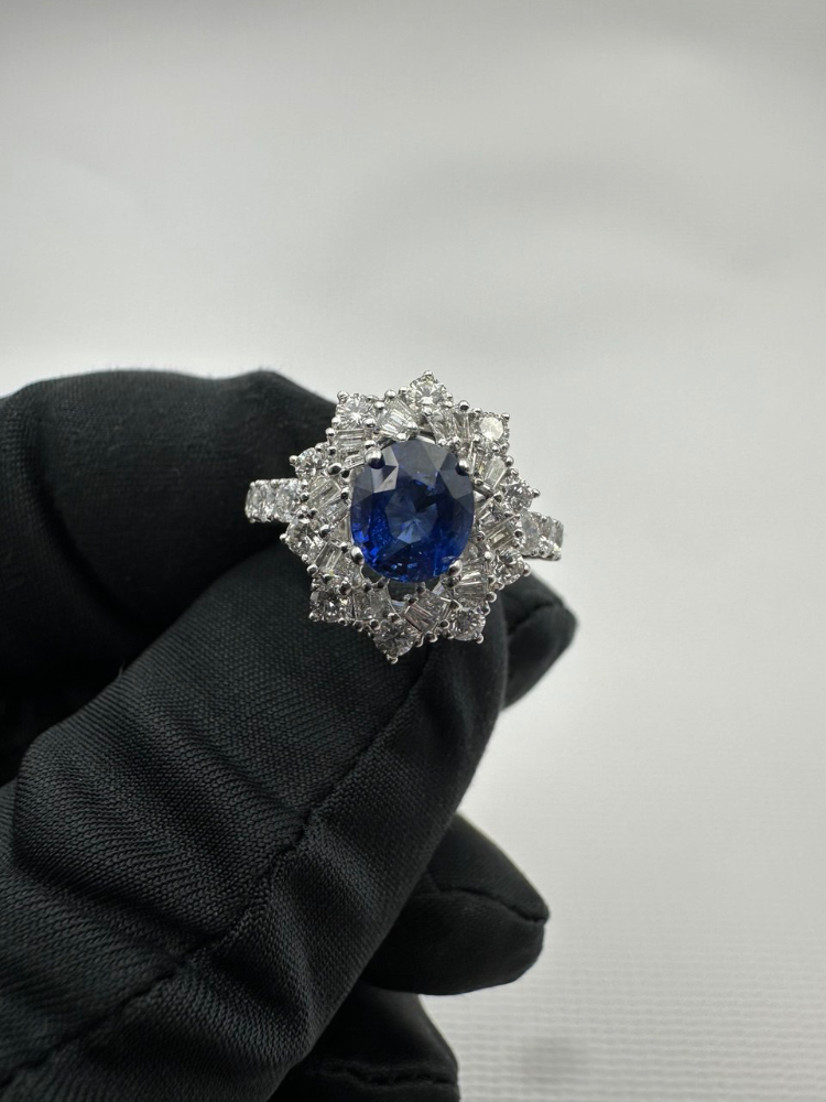 Кольцо RALFDIAMONDS с бриллиантами и сапфиром