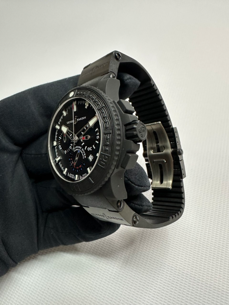 Часы Ulysse Nardin Diver Black Sea Chronograph 353-92-3C