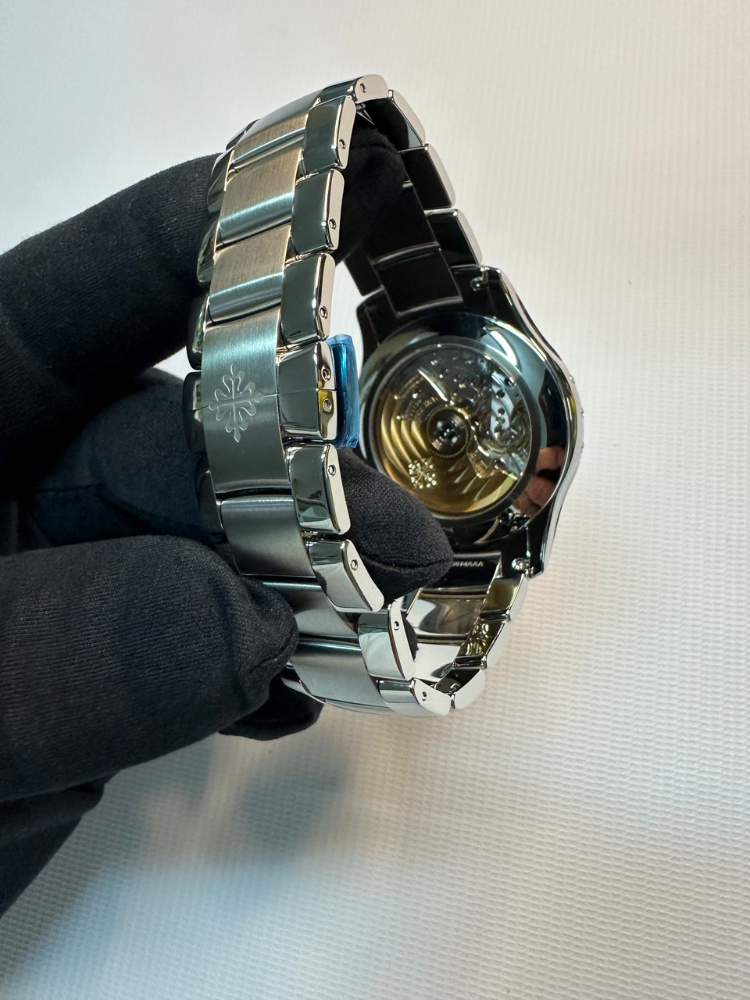 Часы Patek Philippe Complications 5905/1A-001