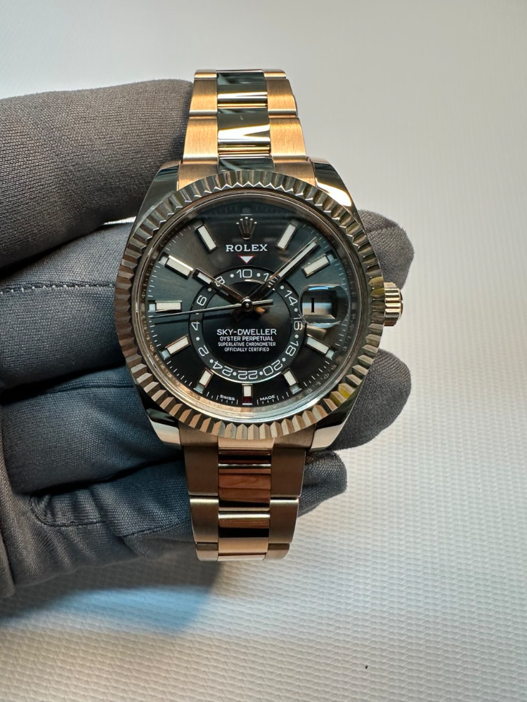 Часы Rolex Sky-Dweller 42mm Everose Gold 326935