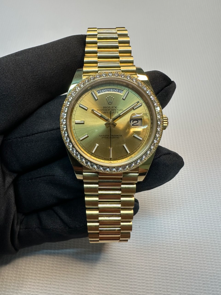Часы Rolex Day-Data 40 mm Yellow Gold 228348RBR-0008