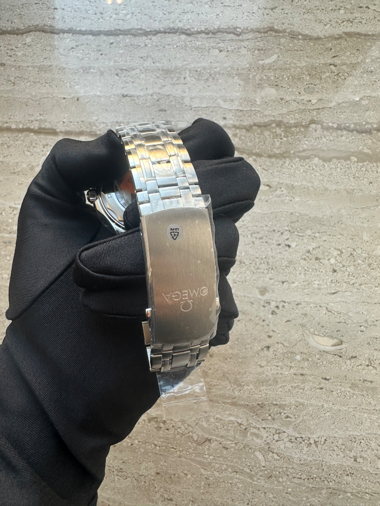 Часы Omega Seamaster Diver 300 m 210.30.42.20.03.001