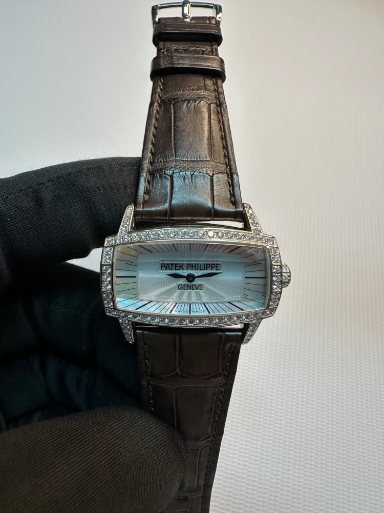 Часы Patek Philippe GONDOLO LADIES 4981G / WG