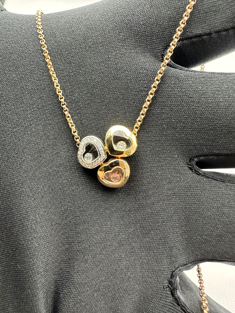 Подвеска Chopard TRILOGY OF HEARTS DIAMOND 819390-9002