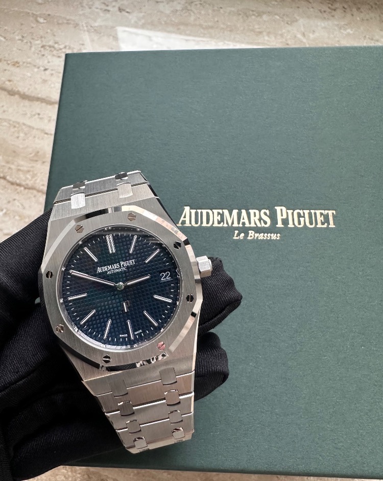 Часы AUDEMARS PIGUET ROYAL OAK JUMBO EXTRA-THIN 16202ST.OO.1240ST.02