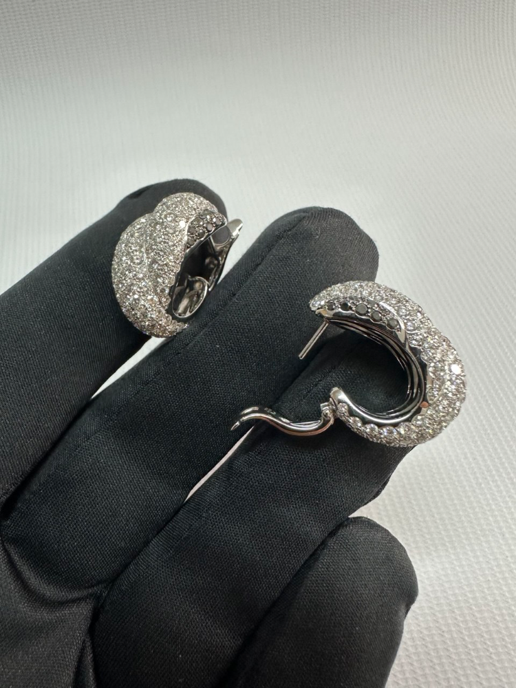 Серьги Chopard HAPPY DIAMONDS 18K WHITE GOLD AND DIAMONDS 844108-1001