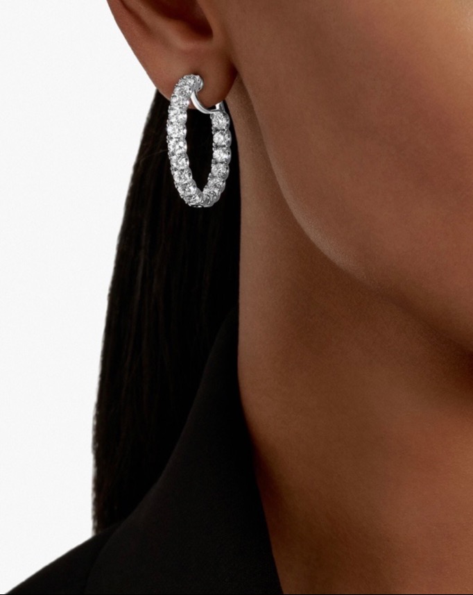 Серьги Graff Round Diamond Hoop Earrings