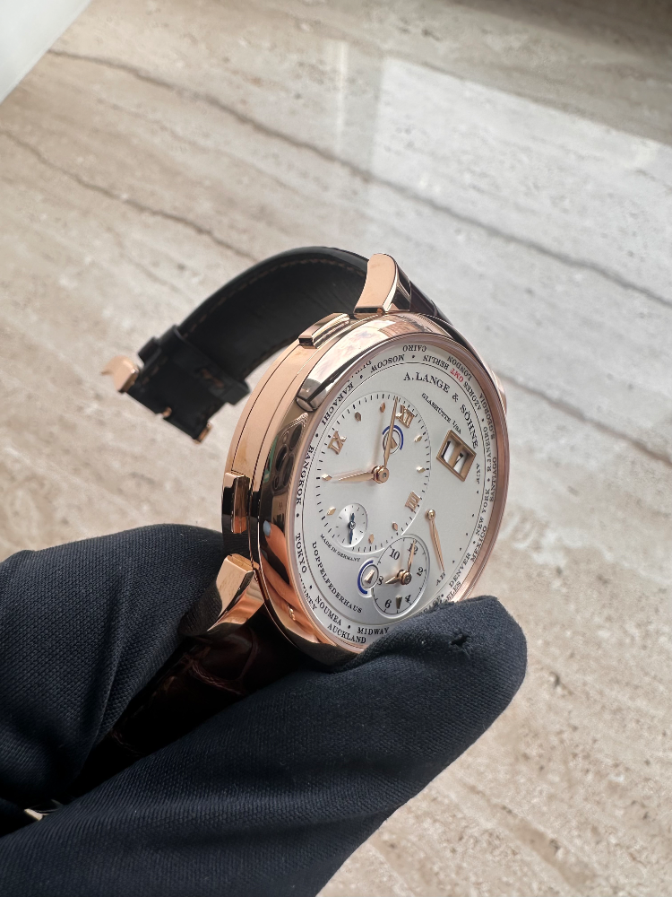 Часы A. Lange and Sohne LANGE1 TIME ZONE 116.032/LS1164AD