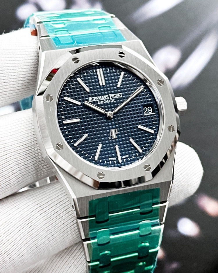 Часы AUDEMARS PIGUET ROYAL OAK JUMBO EXTRA-THIN 16202ST.OO.1240ST.02