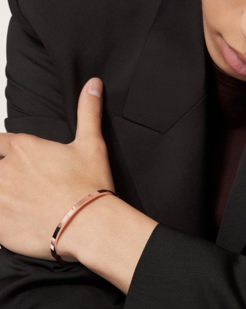 Браслет Cartier LOVE BRACELET SMALL MODEL B6079015