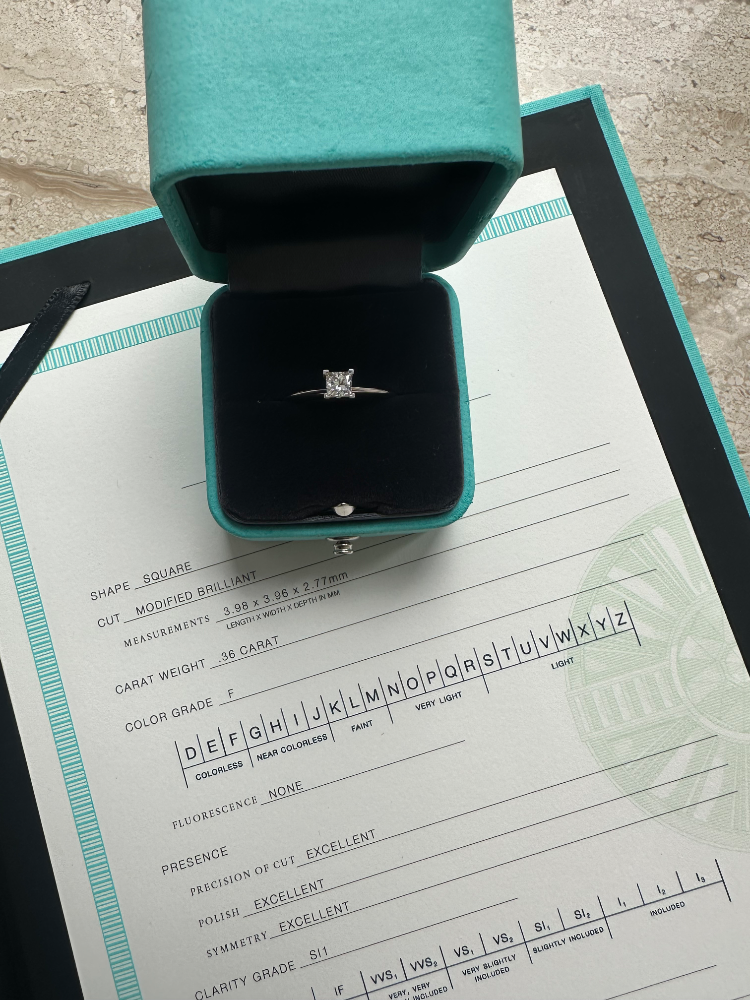Кольцо Tiffany&Co. Tiffany True® Engagement Ring with a Tiffany True Diamond 0 36ct F/SI1 in Platinum
