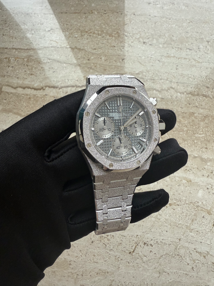 Часы AUDEMARS PIGUET Royal Oak Chronograph 41 mm Frosted 26239BC.GG.1224BC.01