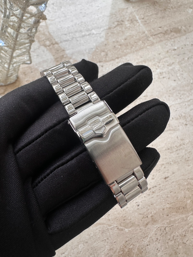 Часы TAG Heuer Formula 1 Full Diamonds 37 mm WAG1219-0