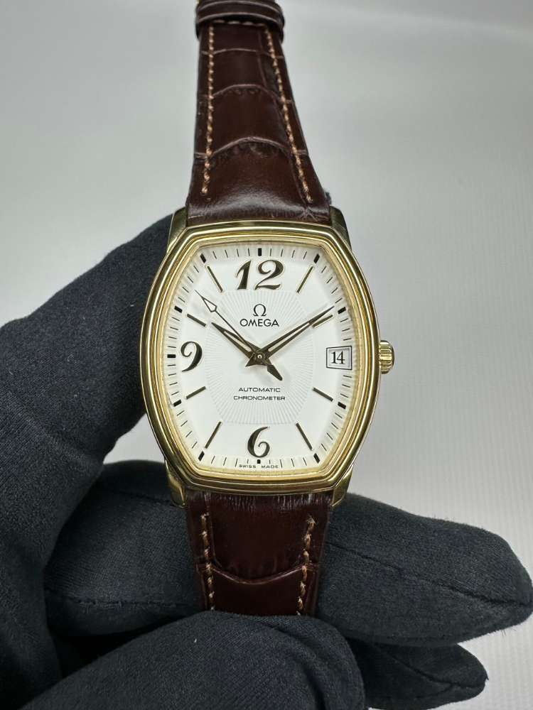 Часы Omega De Ville Prestige Tonneau Chronometer 4603.21.02