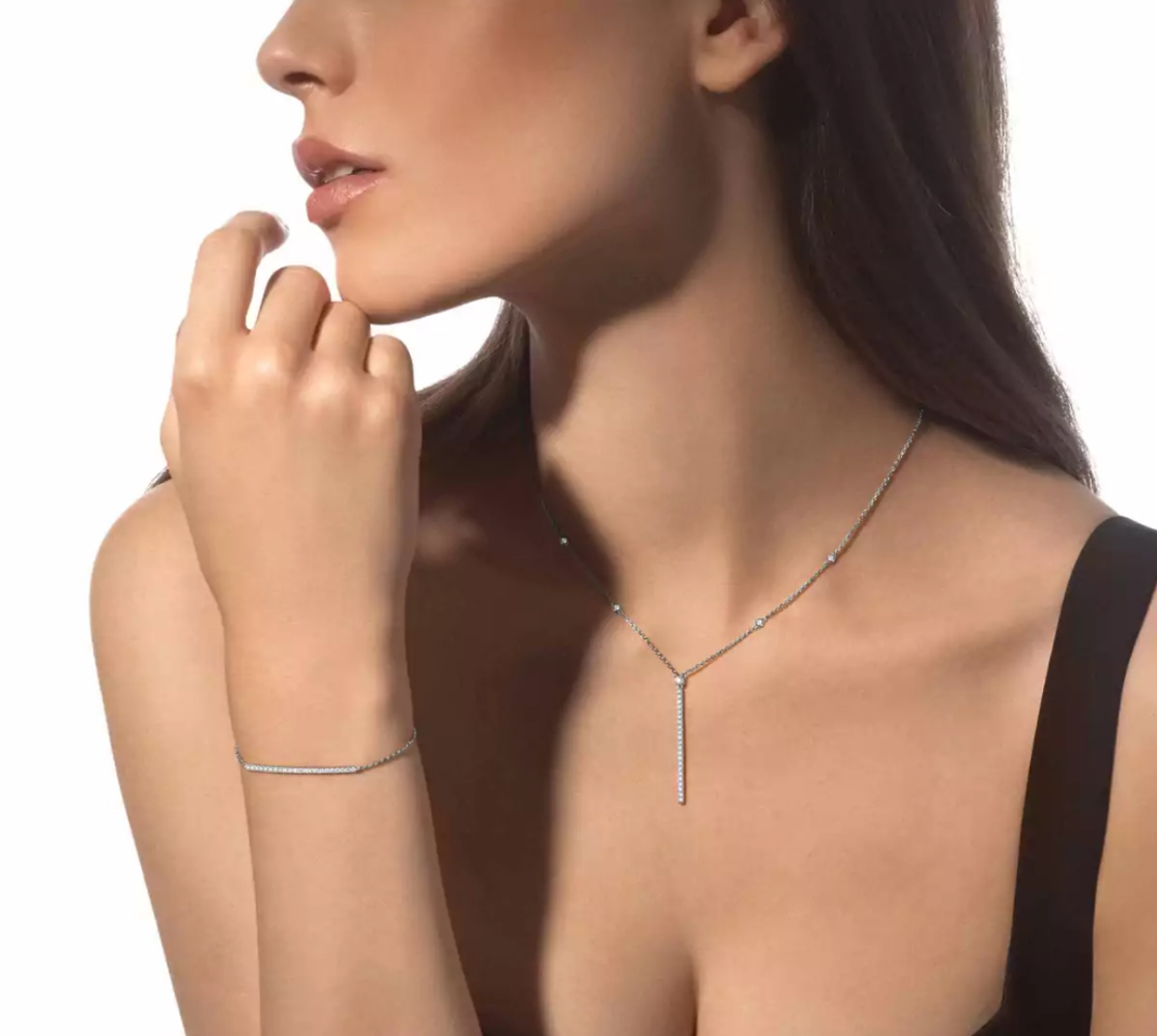 Подвеска Messika GATSBY VERTICAL BAR White Gold Diamond Necklace 05448-WG