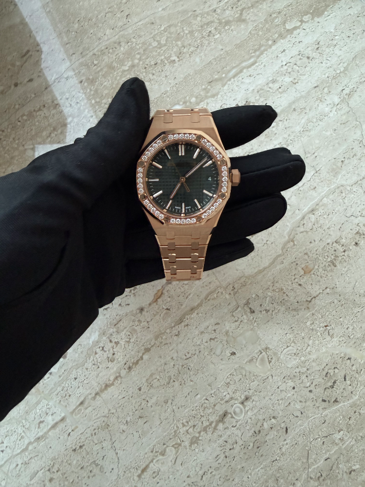 Часы AUDEMARS PIGUET ROYAL OAK SELFWINDING 37mm 15551OR.ZZ.1356OR.06