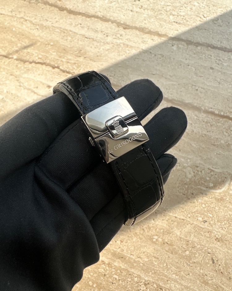 Часы De Grisogono New Retro N04