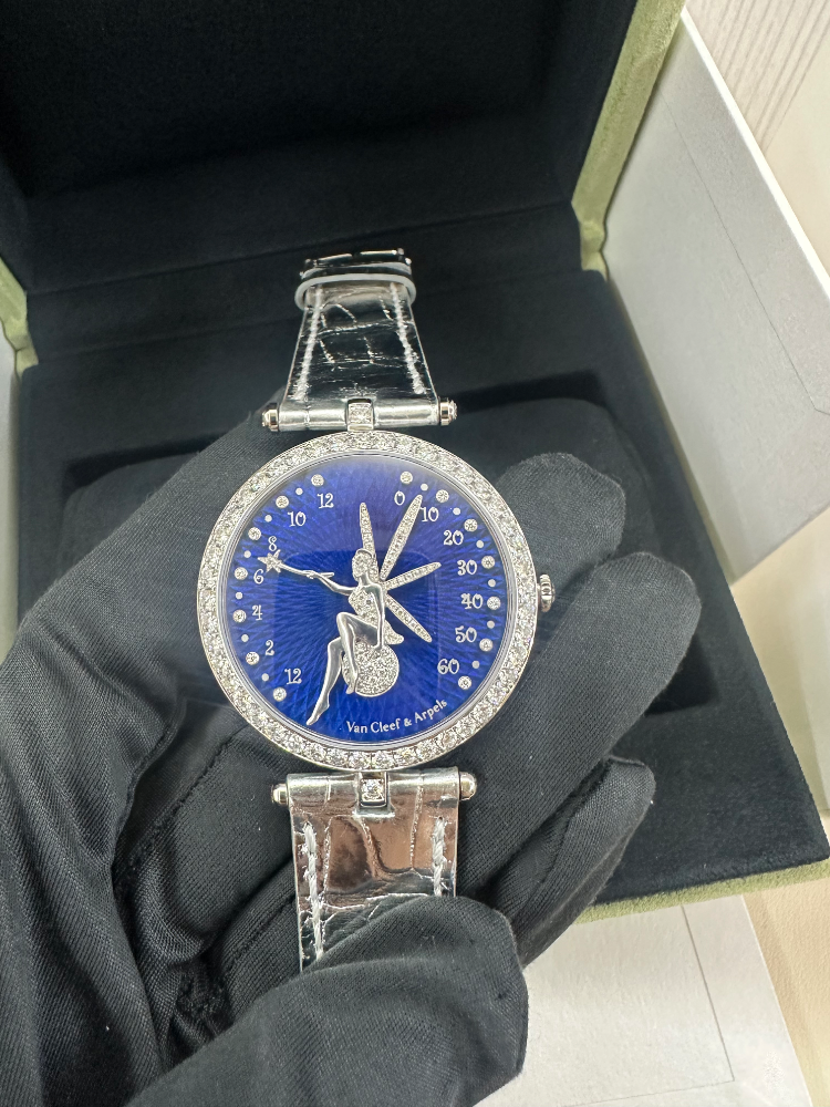 Часы Van Cleef & Arpels Lady Arpels Féerie VCARO8T500