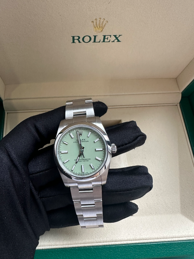 Часы Rolex PERPETUAL 34 MM STEEL 124200-0006