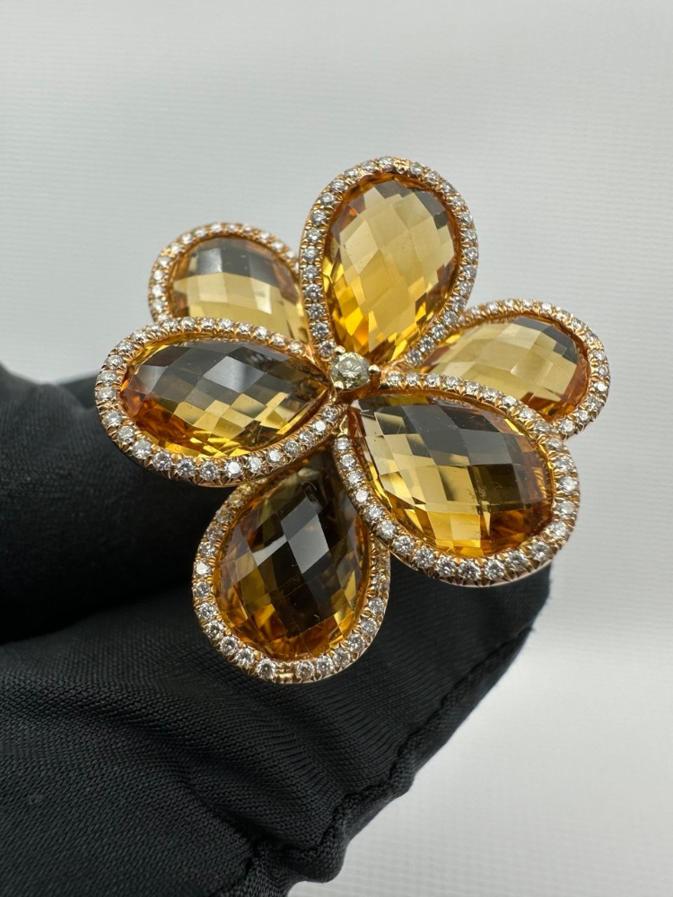 Кольцо No name с цитринами и бриллантами.