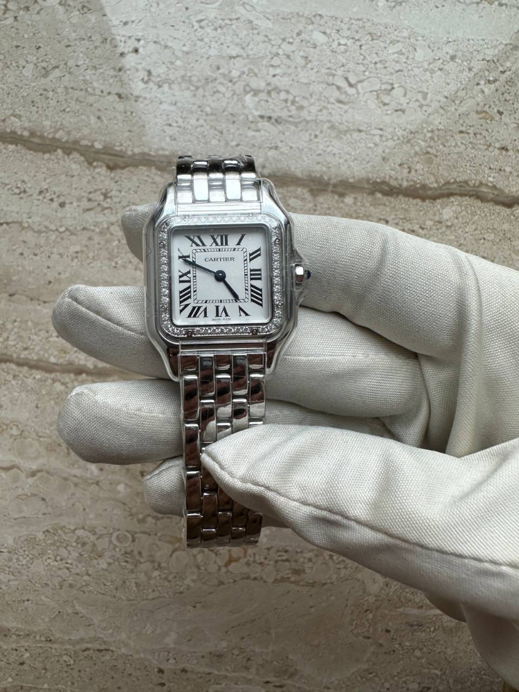 Часы Cartier PANTHÈRE DE МОДЕЛЬ СРЕДНЕГО РАЗМЕРА W4PN0008