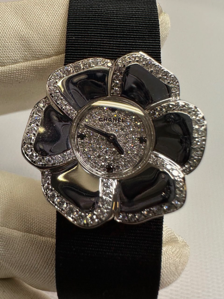 Часы Chanel Jewellery Collection Camelia H1190