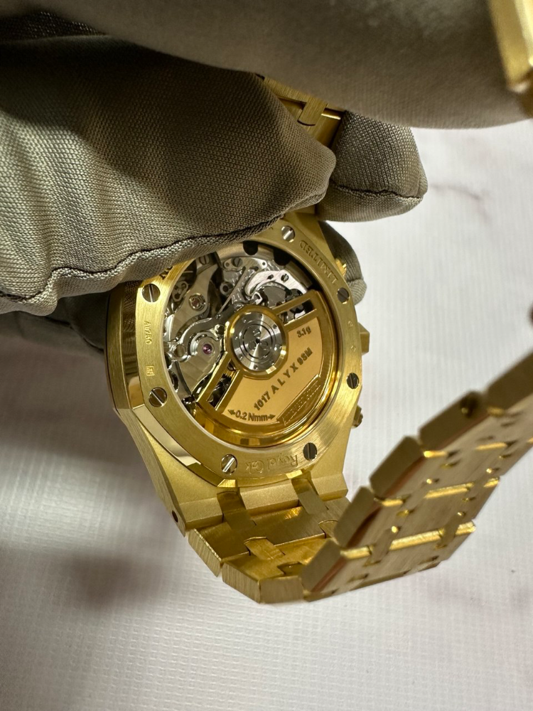 Часы AUDEMARS PIGUET ROYAL OAK AUTOMATIC LIMITED EDITION OF 202 26240BA.OO.1320BA.01