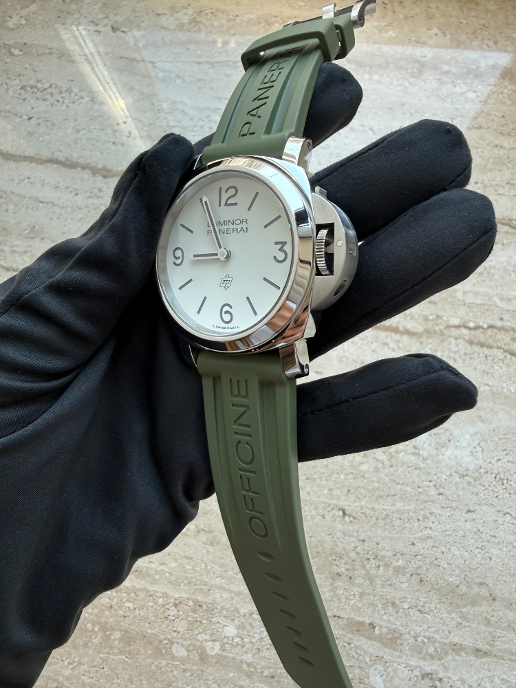 Часы Panerai Luminor Base Logo PAM01087