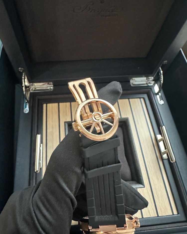 Часы Breguet MARINE 5527BR/G3/5WV